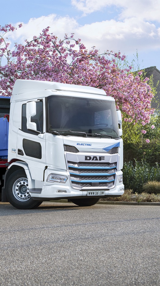 2022054-DAF-XD-FAN-Electric-6x2-Day-Cab-PACCAR-EX-D2