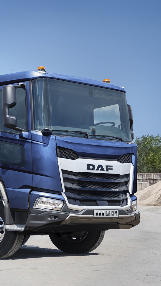 2022097-DAF-XFC-FAD-8x4-PACCAR-MX-13